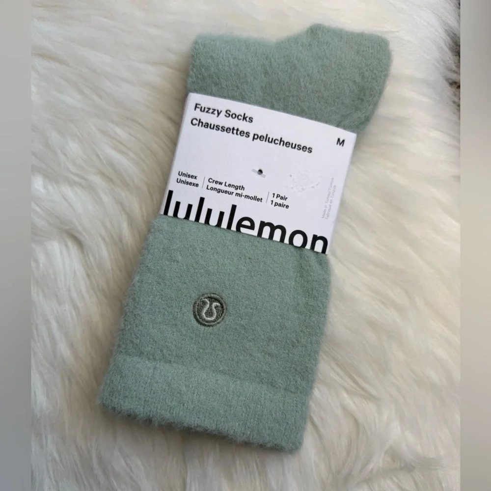 Lululemon Daily Essential Fuzzy Socks Size M JDGR New
